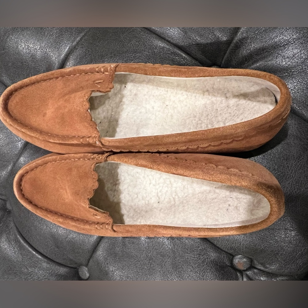 Vionic Women’s Mckensie Toffee Loafer/Slipper Size 9